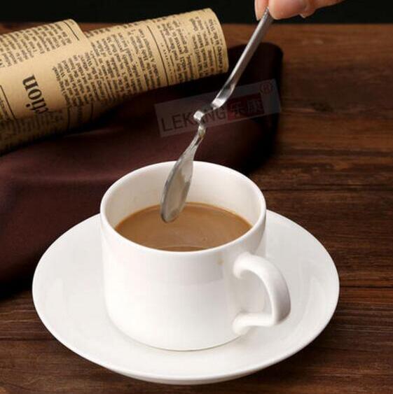 喝咖啡的时候为什么会给一个小勺子？