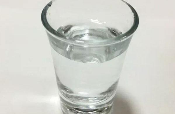 天天喝酒和天天喝碳酸饮料，哪种更伤身？