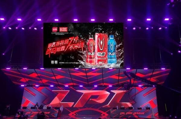 始于颜值忠于“内涵” 年轻群体为何偏爱战马饮料？