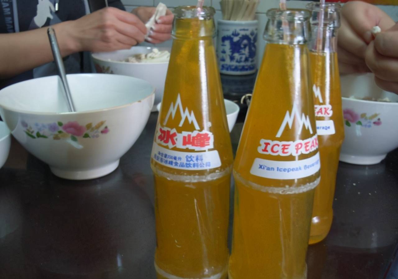 一年卖出3亿瓶，净利润超过农夫山泉，又一“国产汽水”品牌崛起 